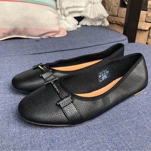 Nautica black lightweight flat slip on shoes Women 9.5 New
